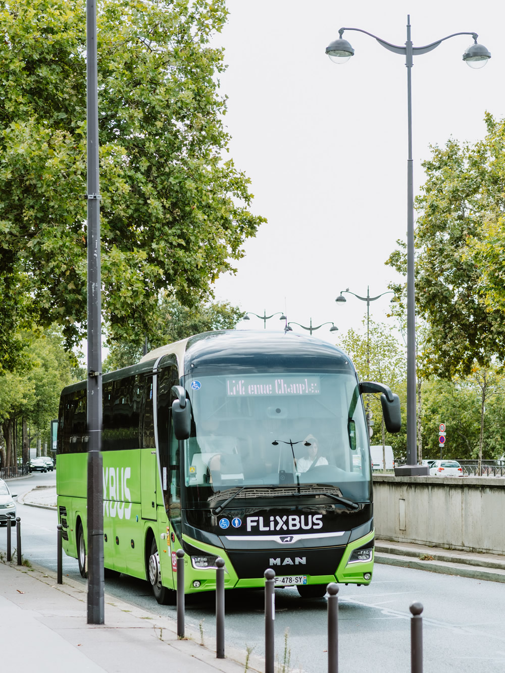Goedkoop met de bus naar Parijs