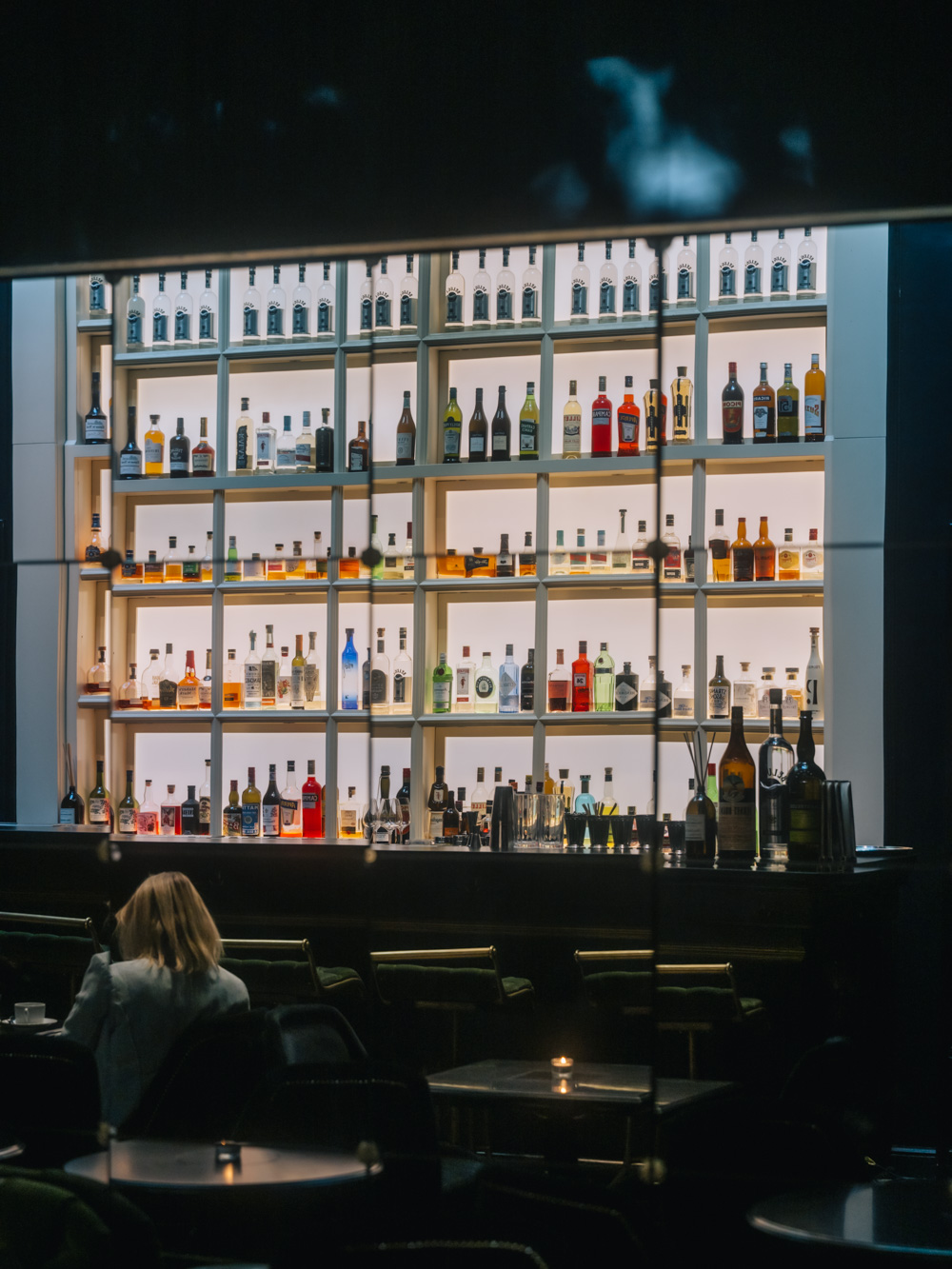 Bezoek de boekenwinkel en Gainsbarre